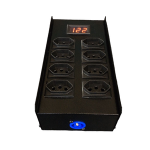 RT8 PV - Régua 8 Tomadas Com Visor De Voltagem Conector PowerCon AC - AUTOVOLT
